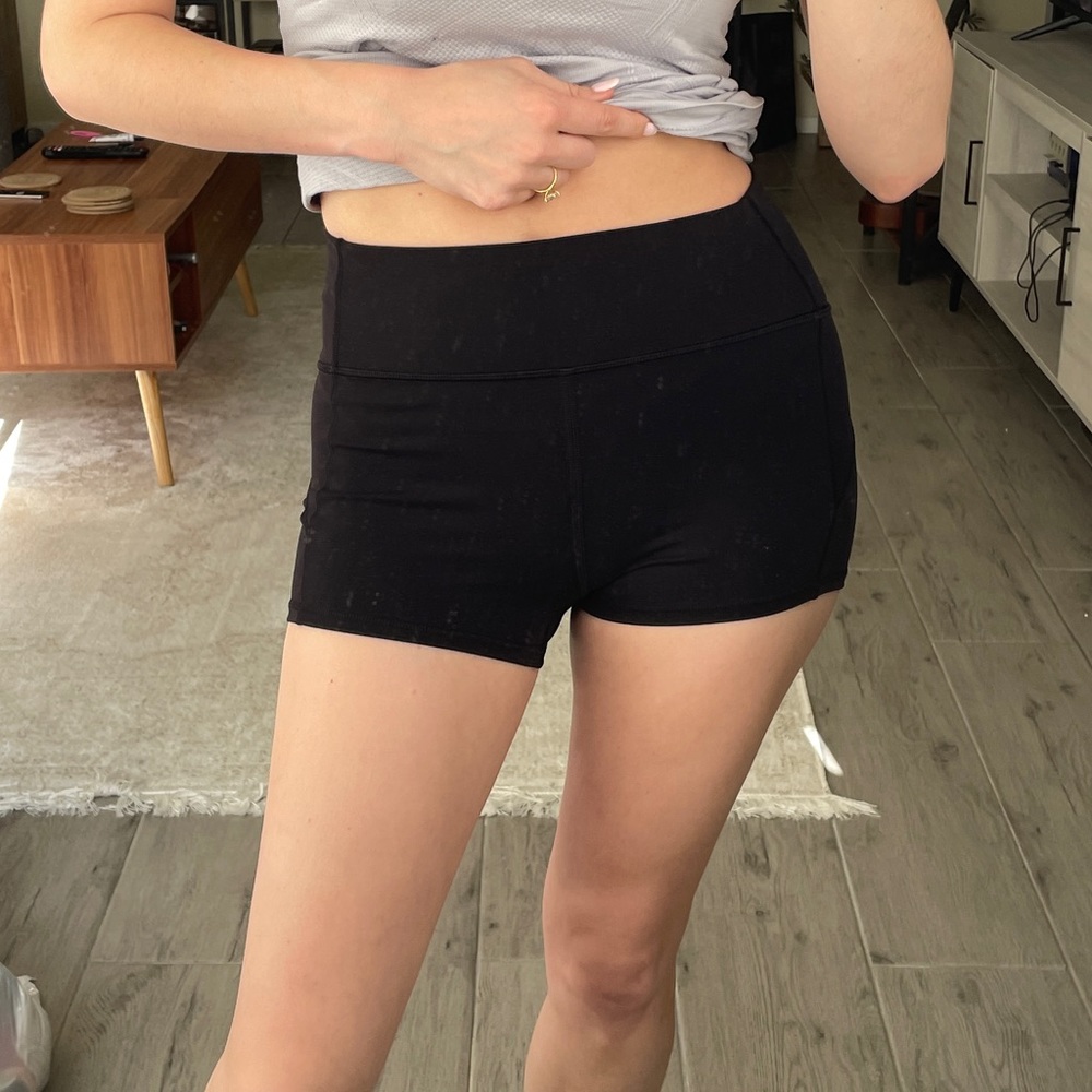 LULULEMON high rise shorts, 4”